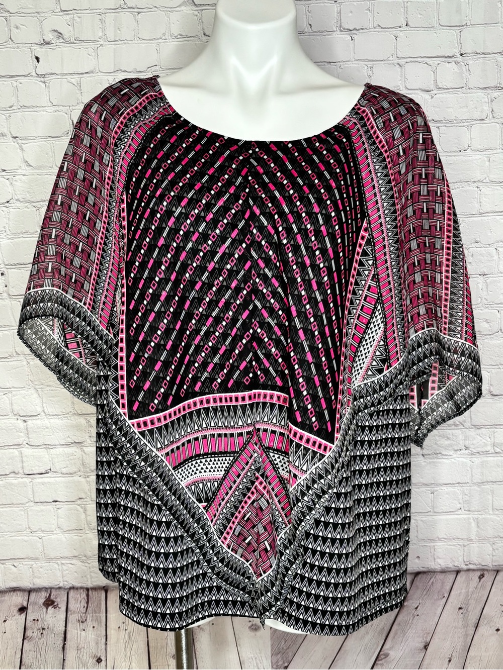 AGB Woman Pink and Black Poncho Tank Blouse Size 2X